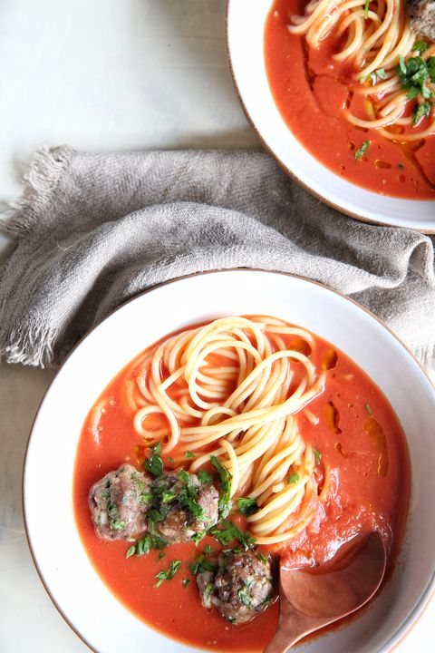 Espaguete and Meatball Soup Recipe