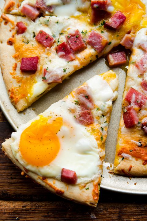 Skinke Egg & Cheese Breakfast Pizza Vertical