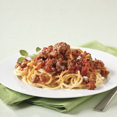 Espaguete with Zesty Bolognese