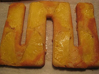 Ananas Upside Down Cake Edge Only