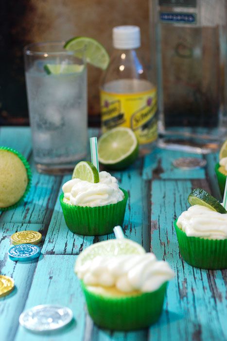gin and tonic cupcakes