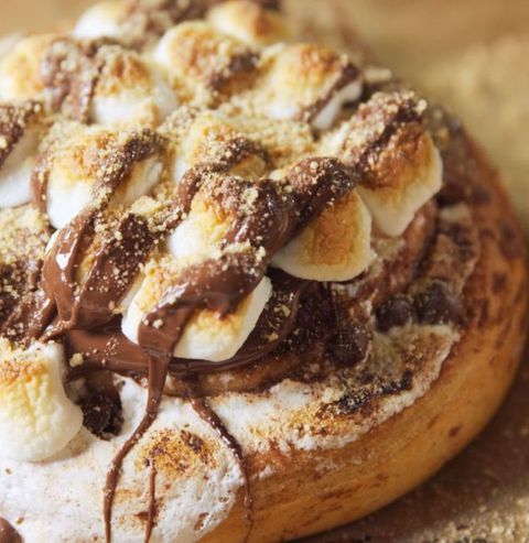S'mores Cinnamon Roll Vertical