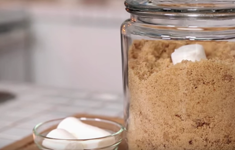 Hvordan to Keep Brown Sugar Soft