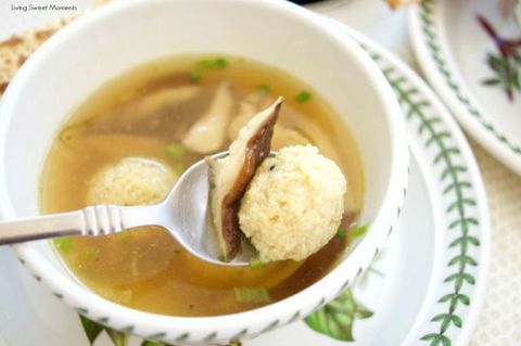 Estilo asiático Matzo Ball Soup