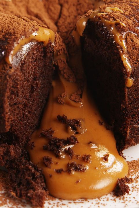 Molten Peanut Butter Bundt Cake Vertical