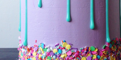 Hvordan to make neon, sprinkle-covered drip cakes like Katherine Sabbath